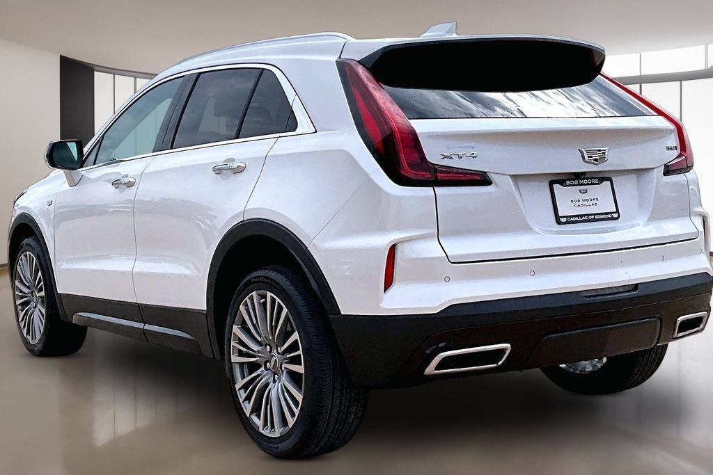 Used 2024 Cadillac XT4 Premium Luxury FWD image 12