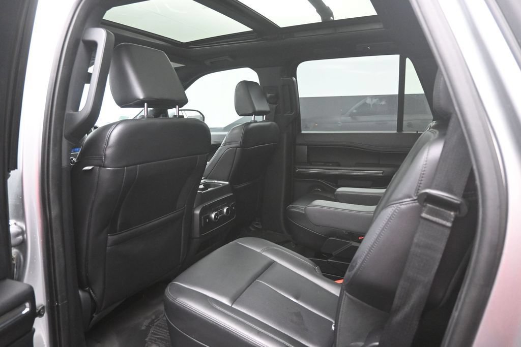 Used 2021 Ford Expedition XLT RWD image 25