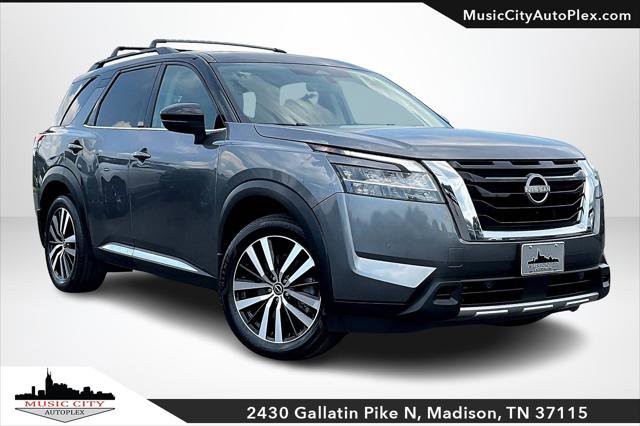Used 2024 Nissan Pathfinder Platinum