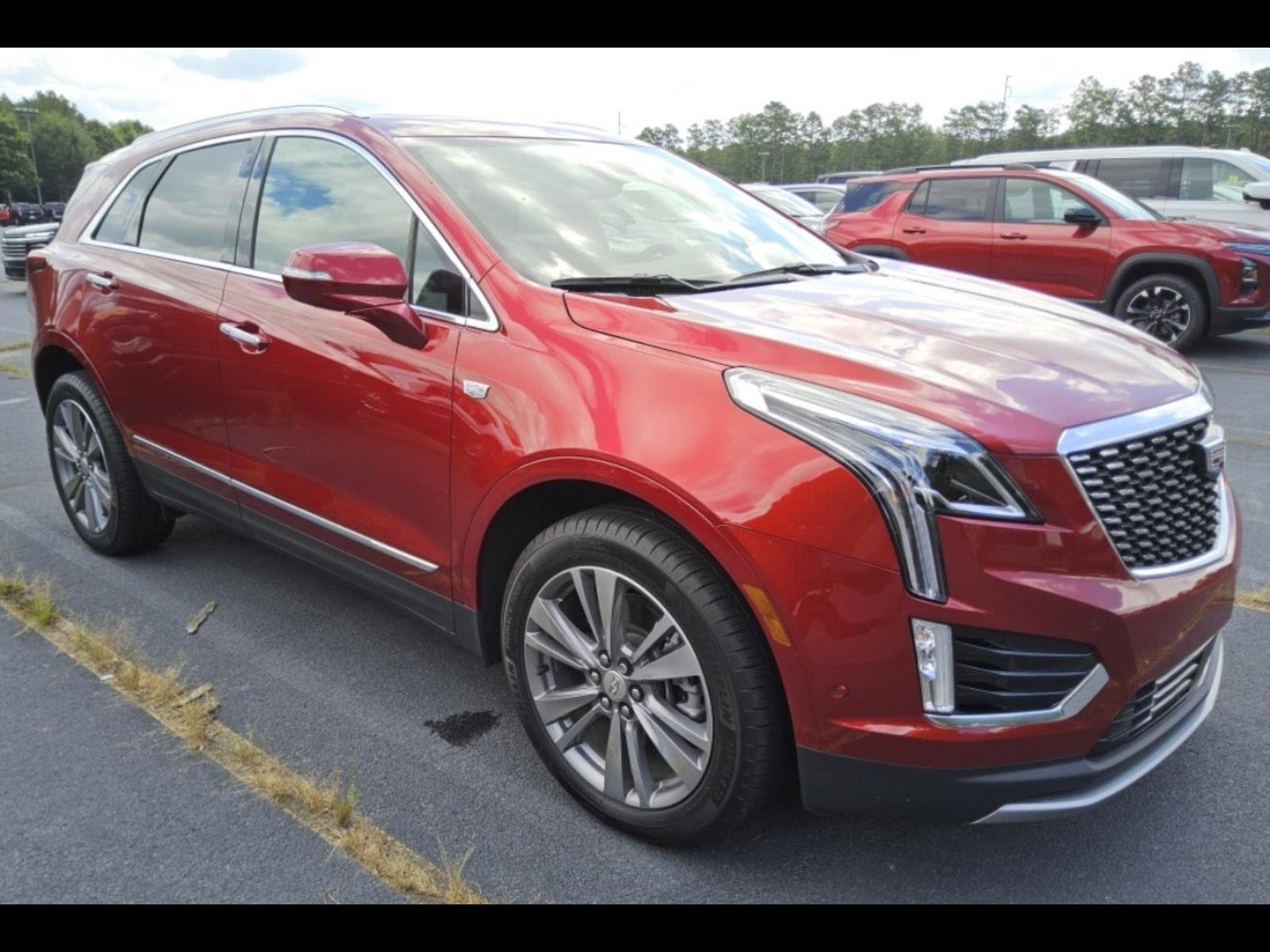 Used 2024 Cadillac XT5 Premium Luxury w/ Platinum Package image 2