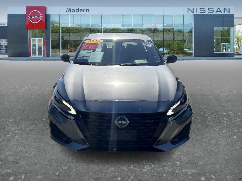 Certified 2024 Nissan Altima 2.5 SR FWD image 2