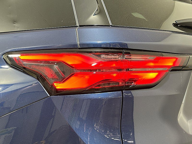 Used 2023 Chevrolet Traverse LT w/ LT Premium Package image 37