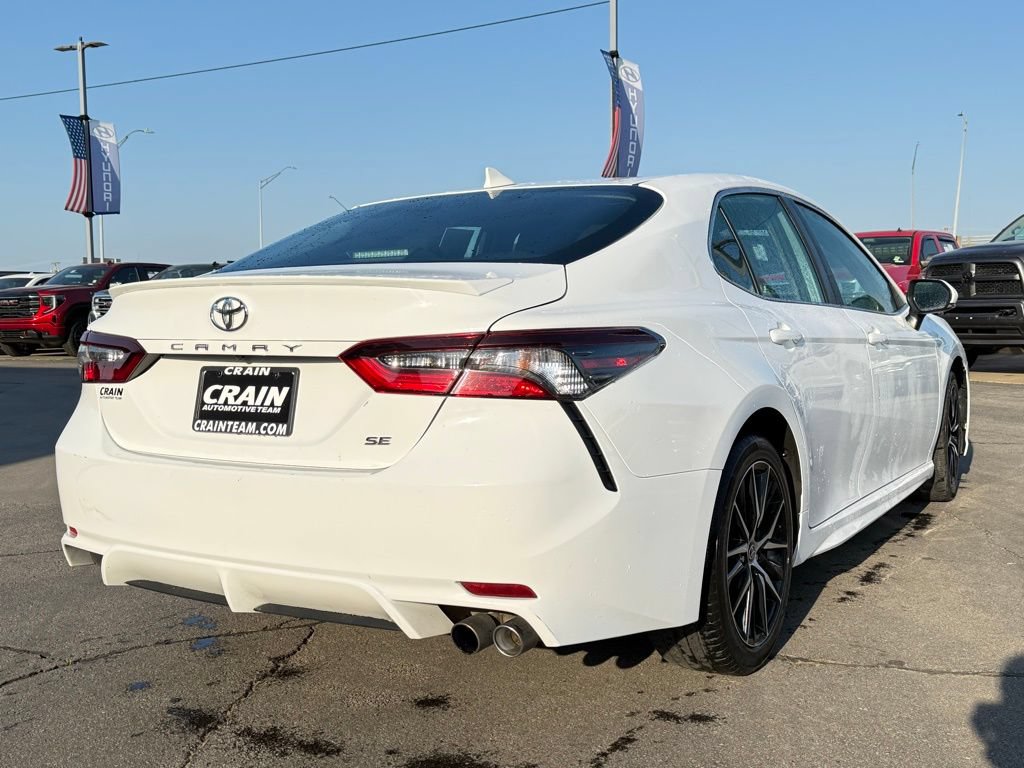 Used 2024 Toyota Camry SE FWD image 7