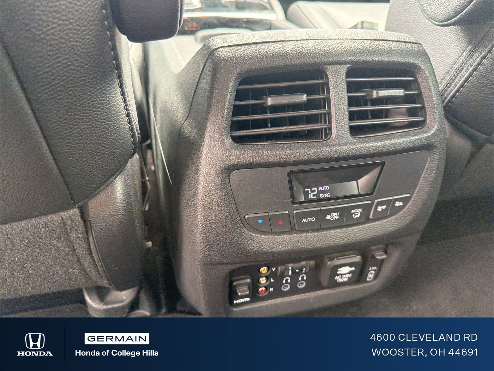 Used 2017 Honda Pilot Touring image 14