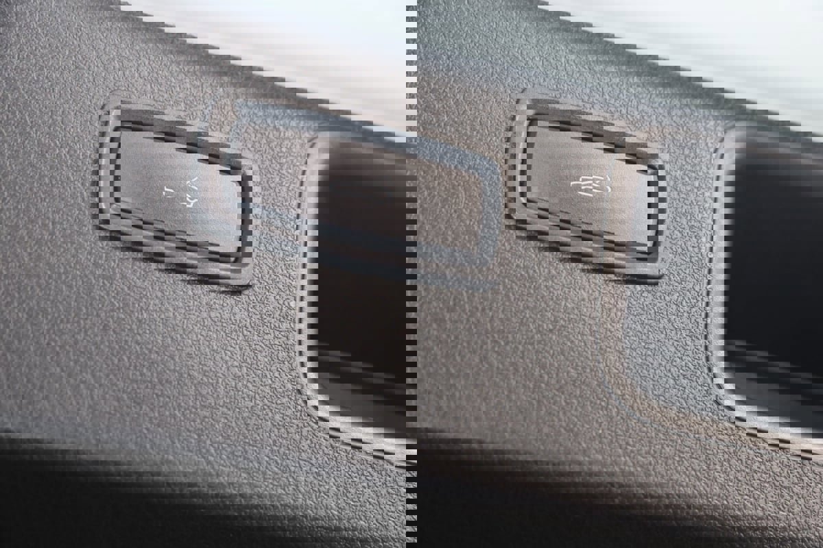 Used 2015 Porsche Macan S image 49