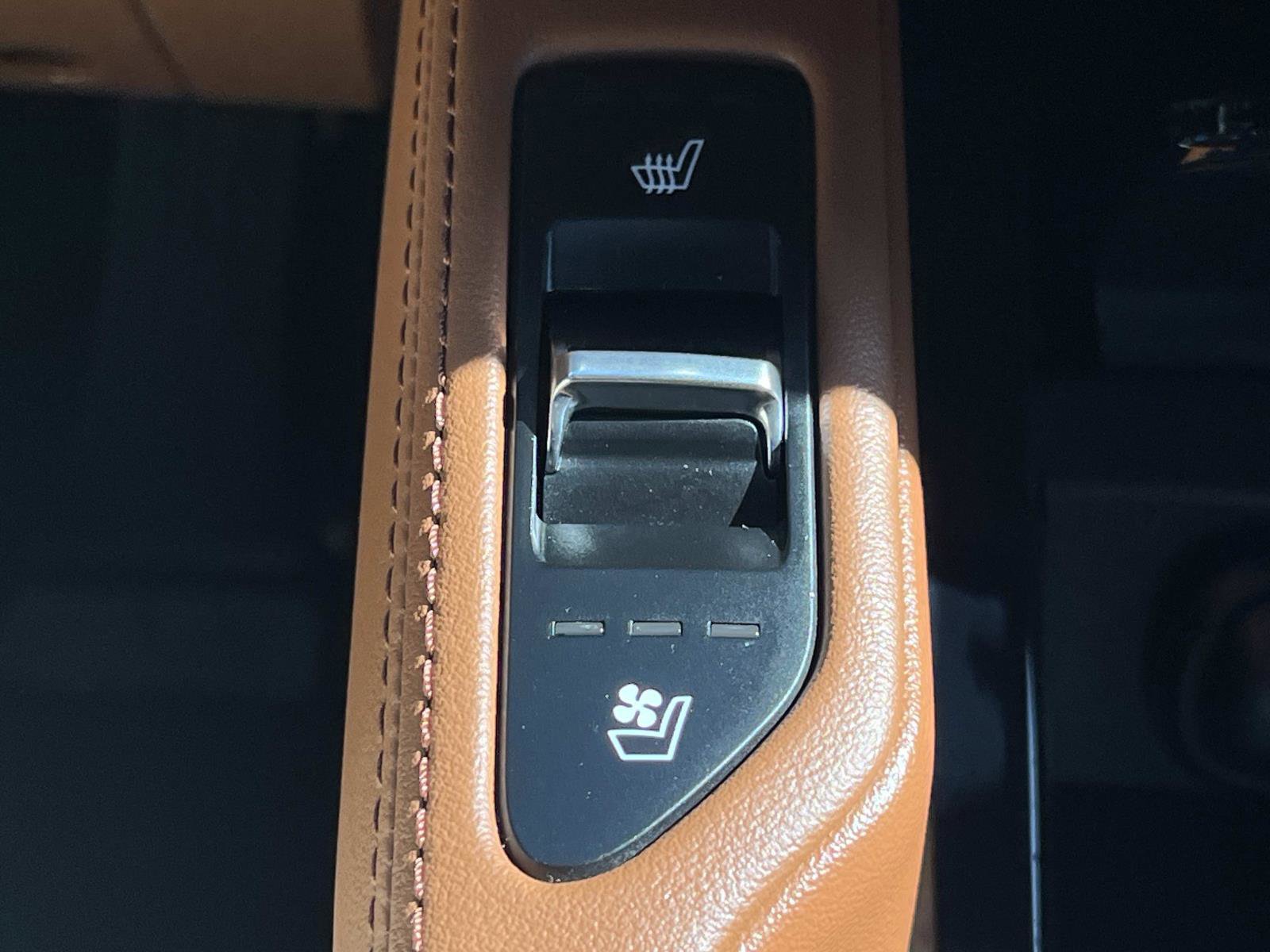 Used 2025 Kia Telluride EX X-Line AWD/4WD image 40