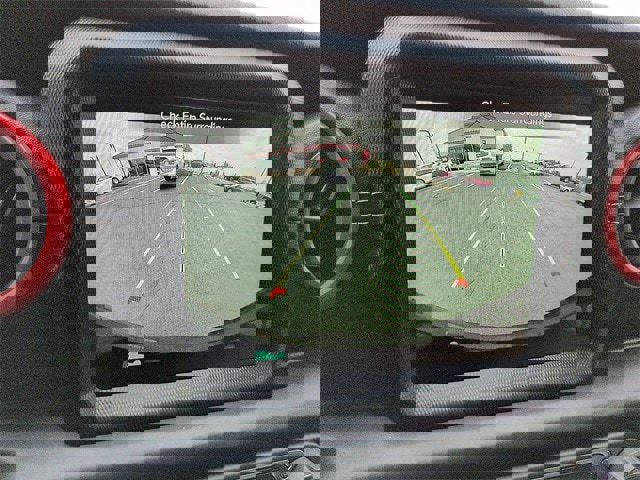 Used 2022 Jeep Wrangler Unlimited Sahara image 24