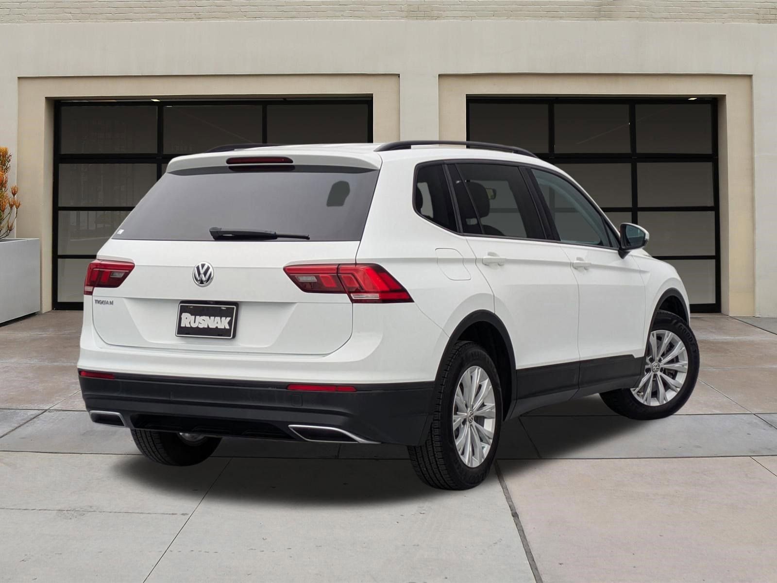 Used 2019 Volkswagen Tiguan S FWD image 4