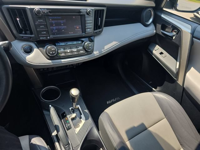 Used 2015 Toyota RAV4 Limited w/ Technology Package FWD image 21