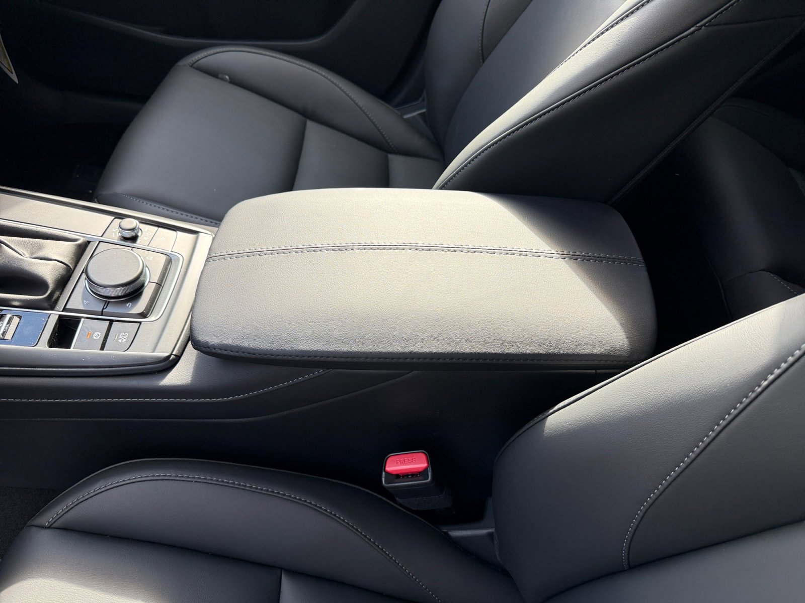 New 2026 MAZDA CX-30 AWD 2.5 S w/ Select Sport Pkg image 14