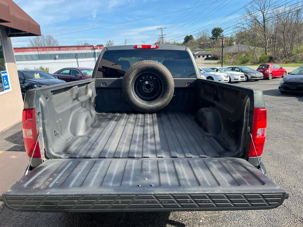 Used 2011 Chevrolet Silverado 1500 W/T w/ LS Package AWD/4WD image 7