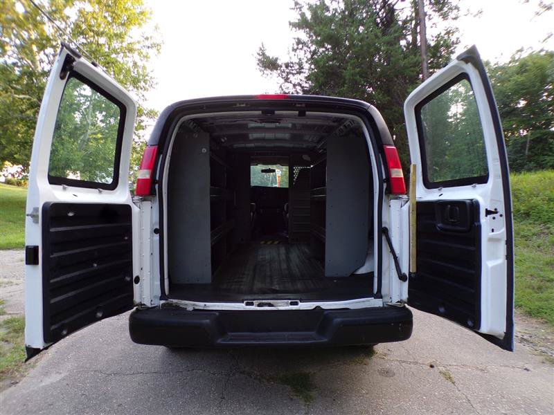 Used 2012 Chevrolet Express 2500 RWD image 26