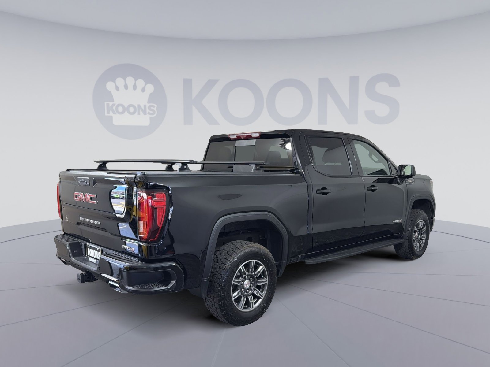 Used 2024 GMC Sierra 1500 AT4 w/ Technology Package image 7