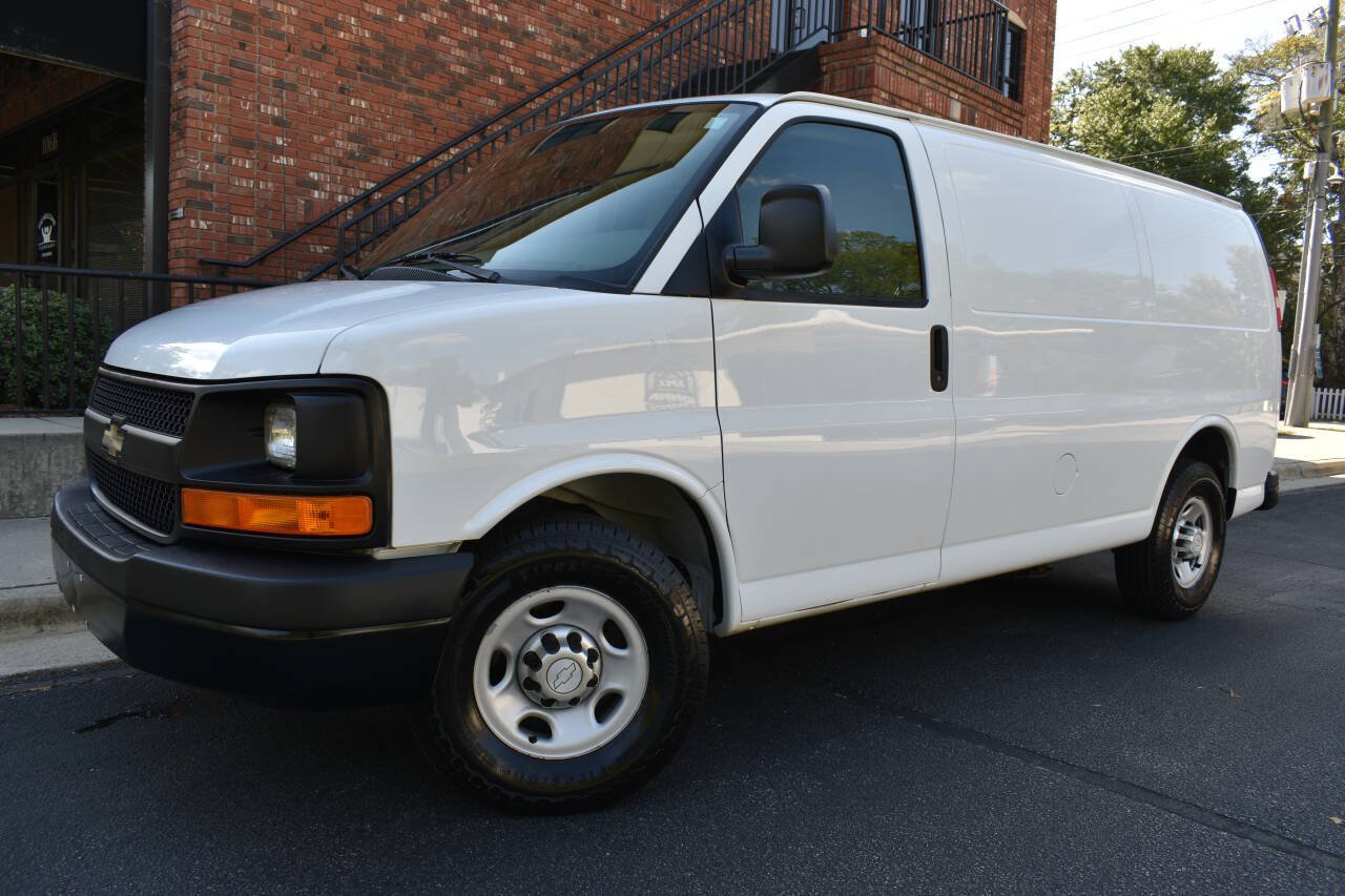 Used 2015 Chevrolet Express 2500 RWD image 45