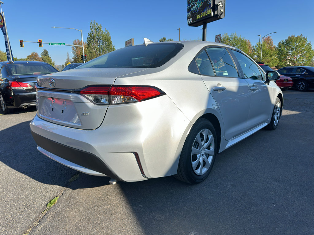 Used 2020 Toyota Corolla LE image 5