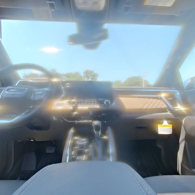 New 2026 GMC Canyon Denali AWD/4WD image 30