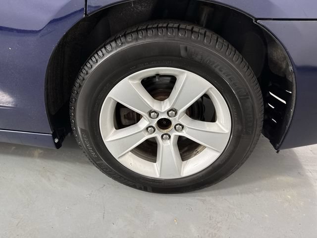 Used 2013 Dodge Charger SE RWD image 5