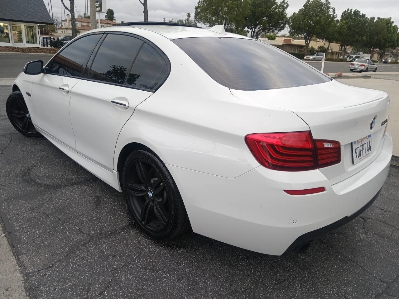 Used 2014 BMW 535i 535i 4dr Sedan image 4