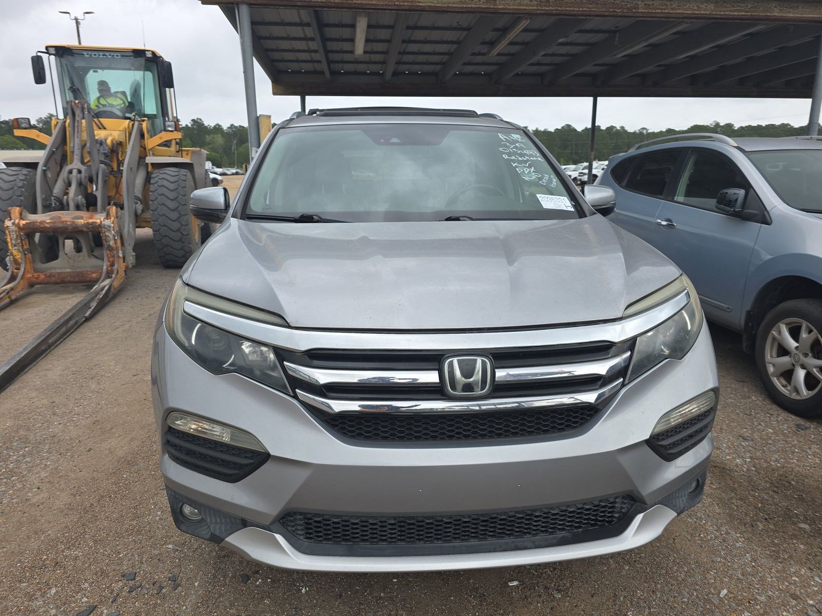 Used 2017 Honda Pilot Elite image 2
