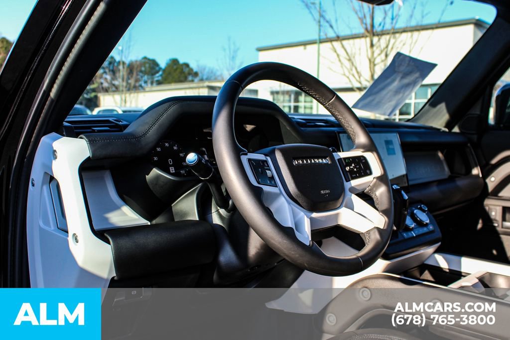 Used 2025 Land Rover Defender 110 S image 20