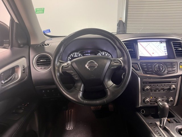 Used 2020 Nissan Pathfinder SL image 21