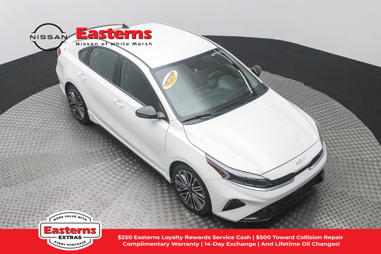 Used 2023 Kia Forte GT FWD image 3