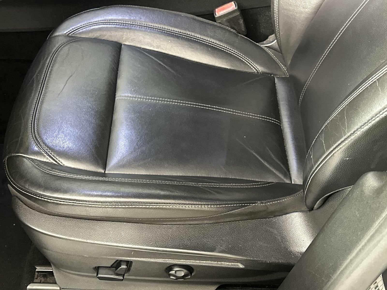 Used 2019 Alfa Romeo Stelvio AWD image 12