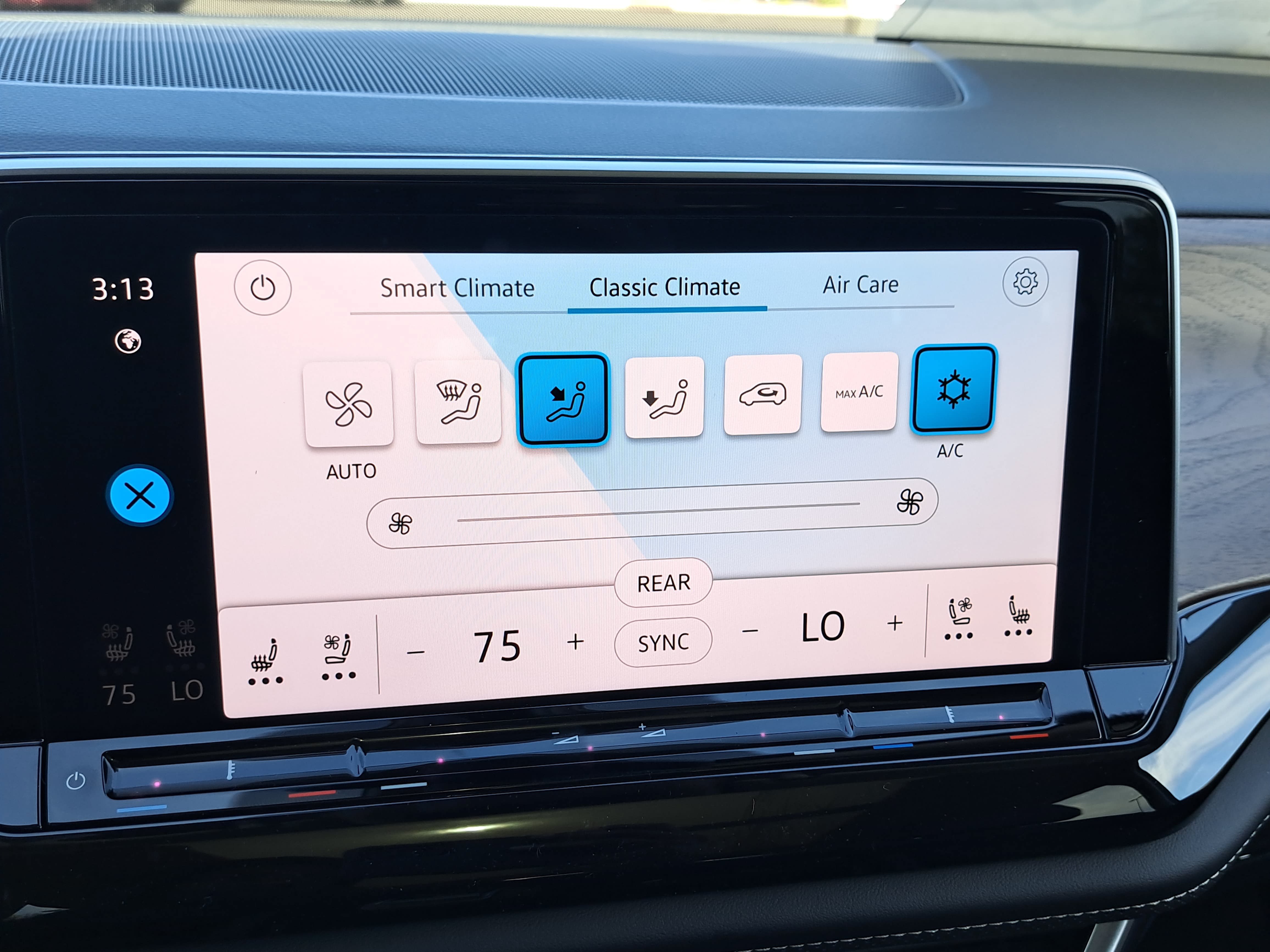 New 2026 Volkswagen Atlas SE AWD/4WD image 22