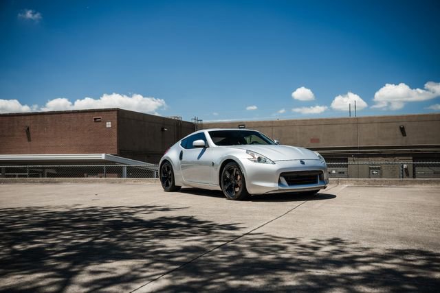 Used 2009 Nissan 370Z Touring w/ Sport Pkg image 17