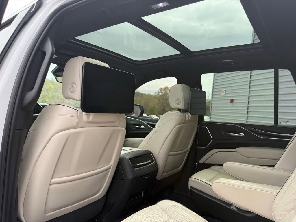 Used 2023 Cadillac Escalade Sport w/ Touring Package image 24