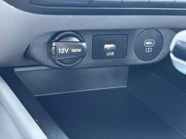 Certified 2024 Hyundai Elantra SE FWD image 24