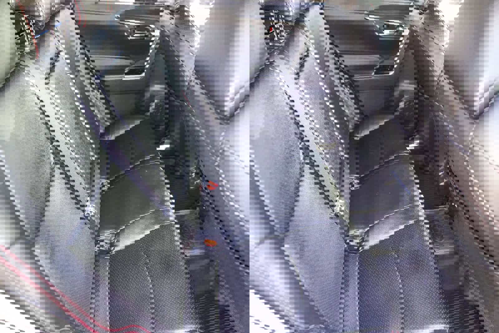 Used 2021 Toyota RAV4 SE w/ Weather & Moonroof Package image 16