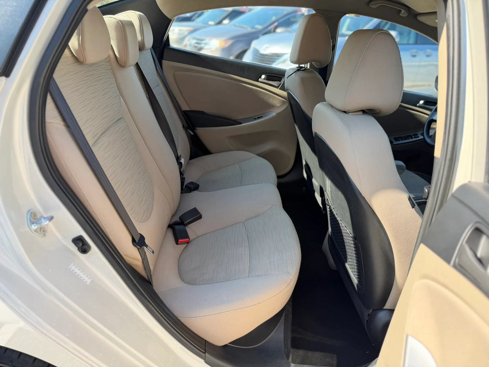 Used 2016 Hyundai Accent SE FWD image 12