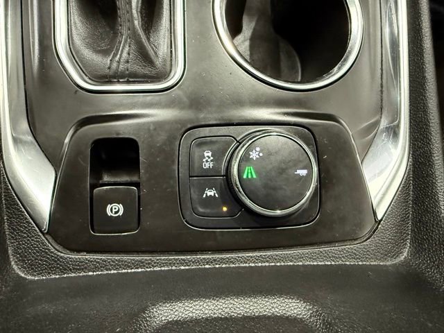 Used 2021 Chevrolet Traverse RS image 45