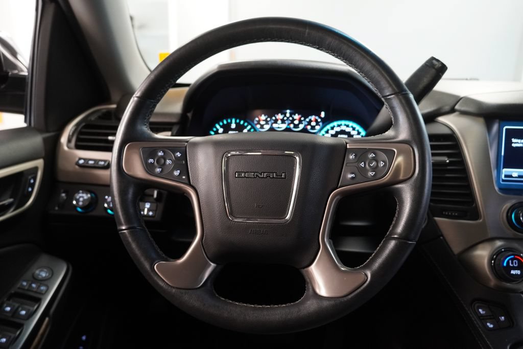 Used 2018 GMC Yukon Denali w/ Denali Ultimate Package AWD/4WD image 22