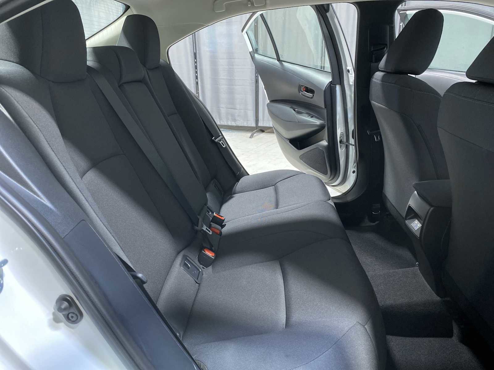 Used 2024 Toyota Corolla LE FWD image 13