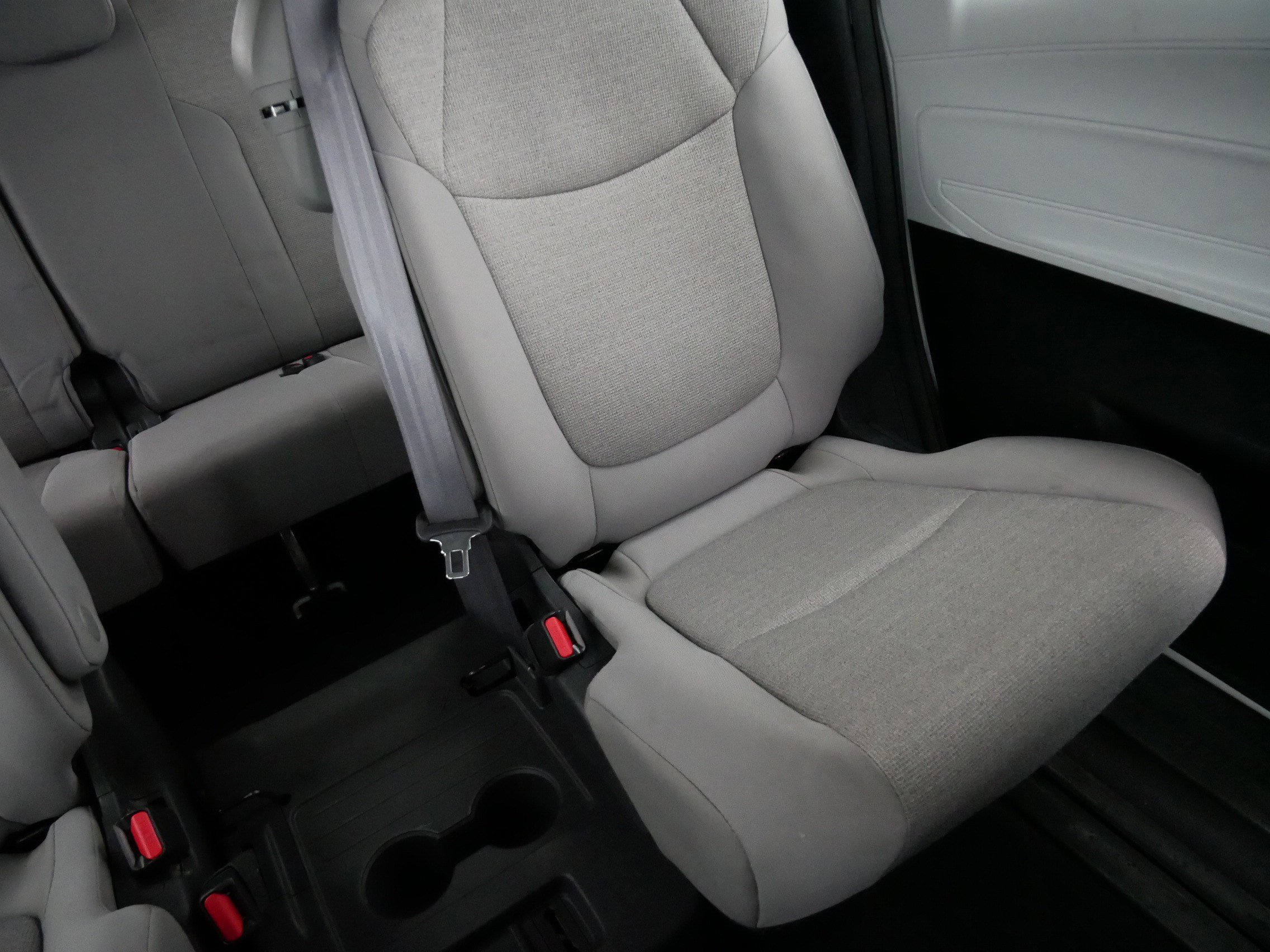 Certified 2025 Toyota Sienna LE image 14