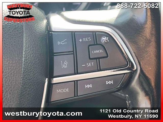 Used 2023 Toyota Highlander XLE AWD/4WD image 26