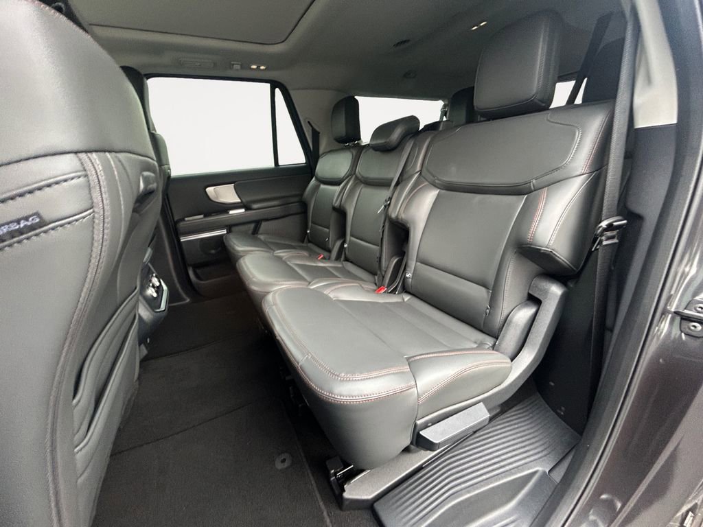 Used 2025 Ford Expedition Max Active image 11