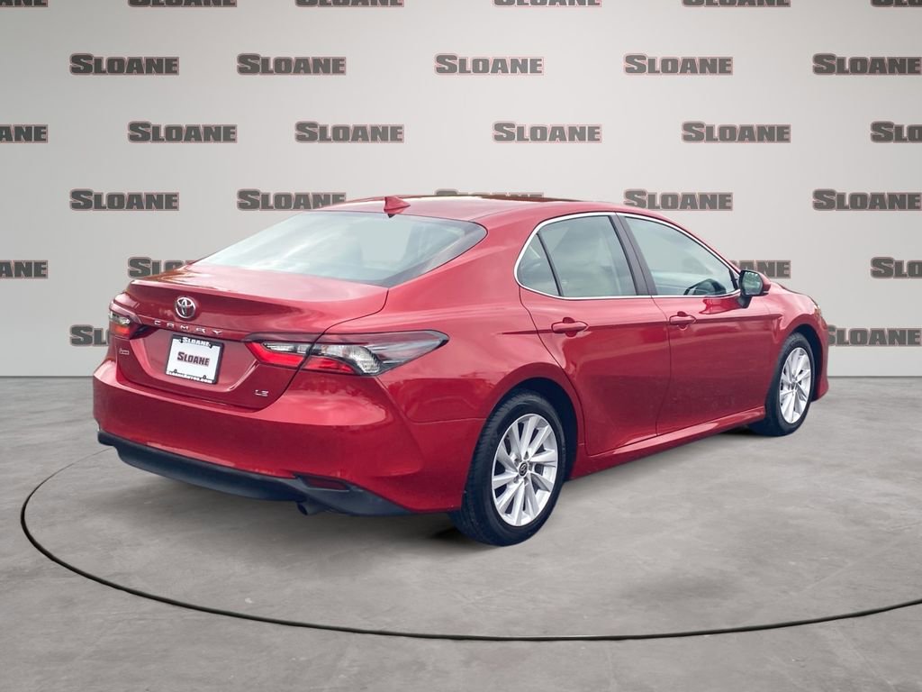 Used 2023 Toyota Camry LE FWD image 5