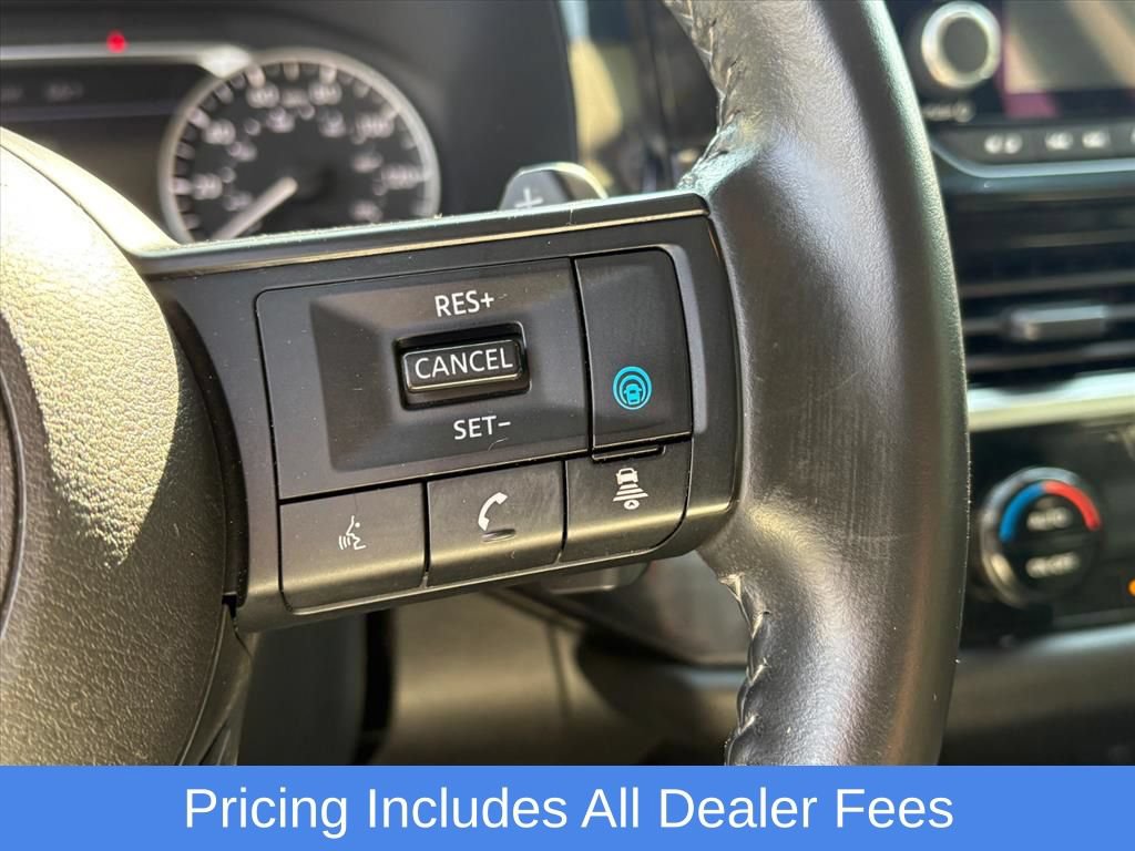 Used 2025 Nissan Pathfinder SV AWD/4WD image 15