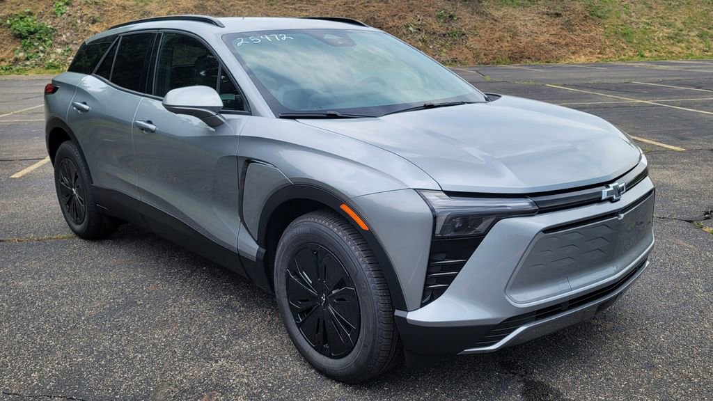 New 2025 Chevrolet Blazer EV LT image 2
