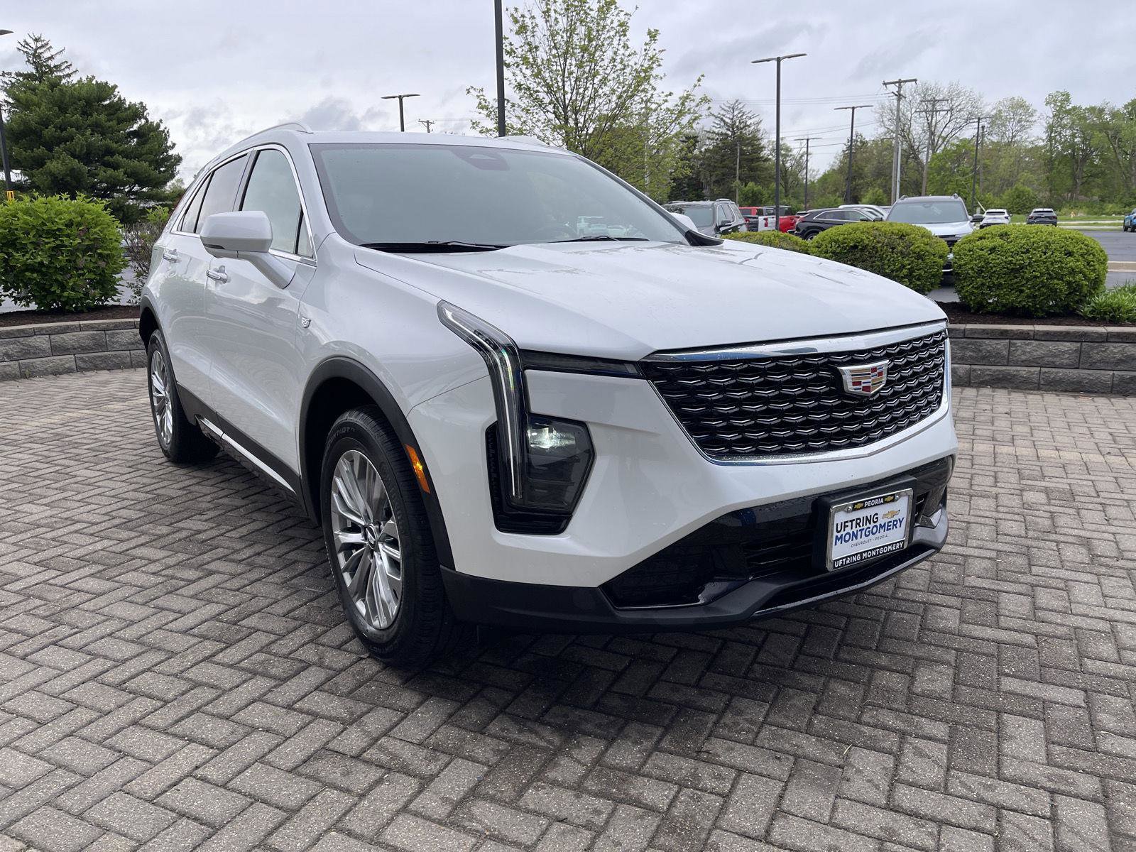 Used 2025 Cadillac XT4 Premium Luxury AWD/4WD image 7