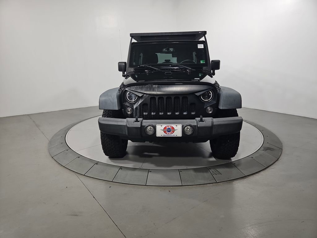 Used 2014 Jeep Wrangler Unlimited Rubicon w/ Connectivity Group image 9