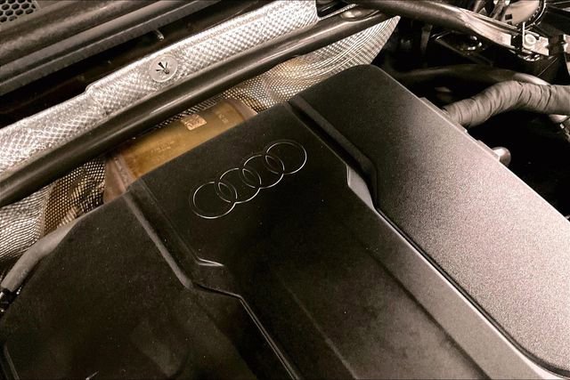 Used 2025 Audi Q5 Prestige image 31