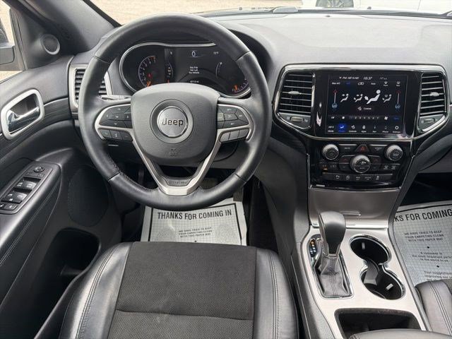 Used 2022 Jeep Grand Cherokee Laredo X image 23