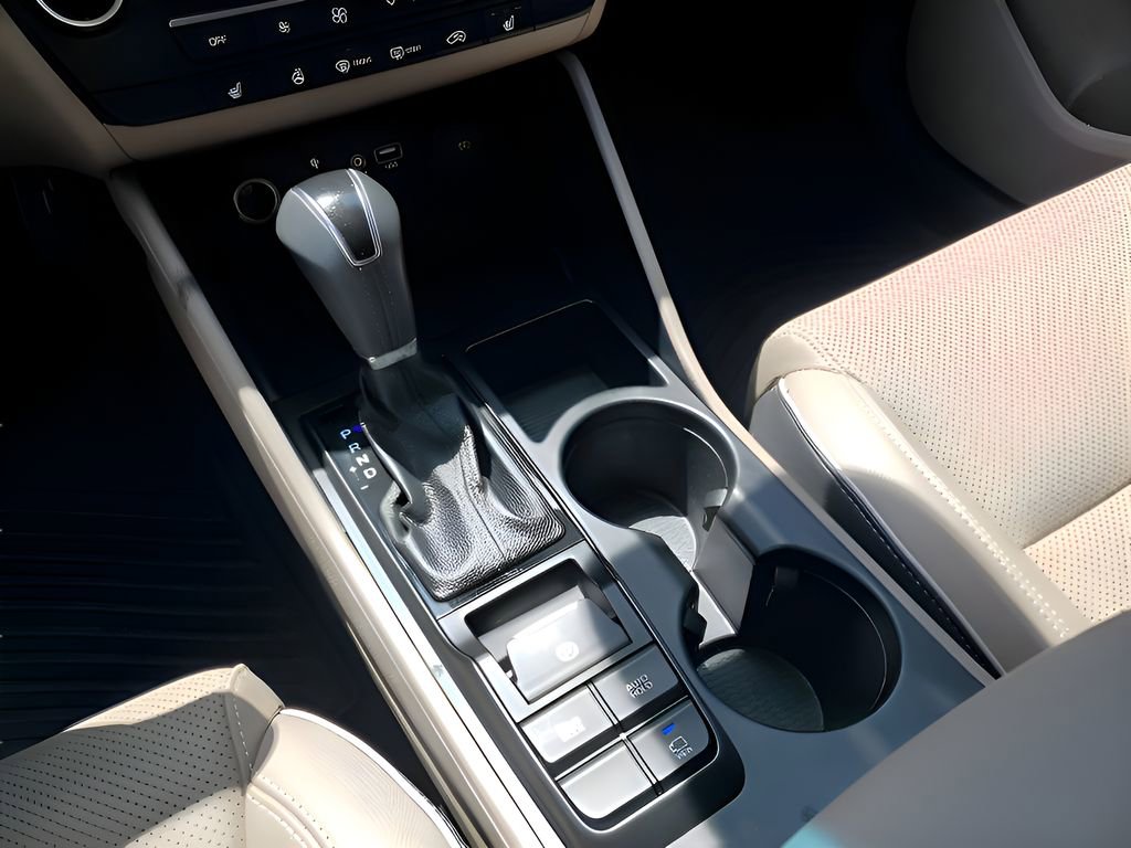 Used 2021 Hyundai Tucson Limited image 41