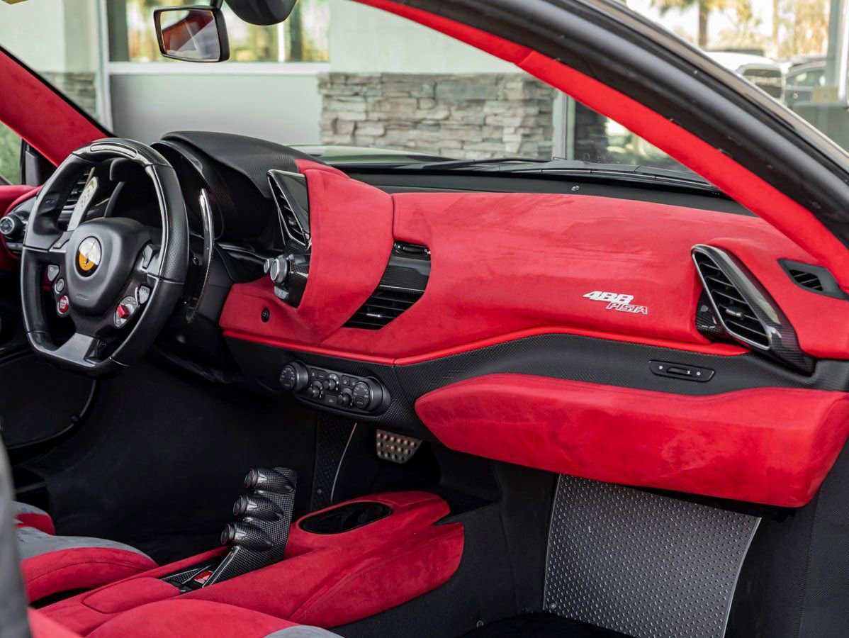 Used 2020 Ferrari 488 Pista Coupe image 29