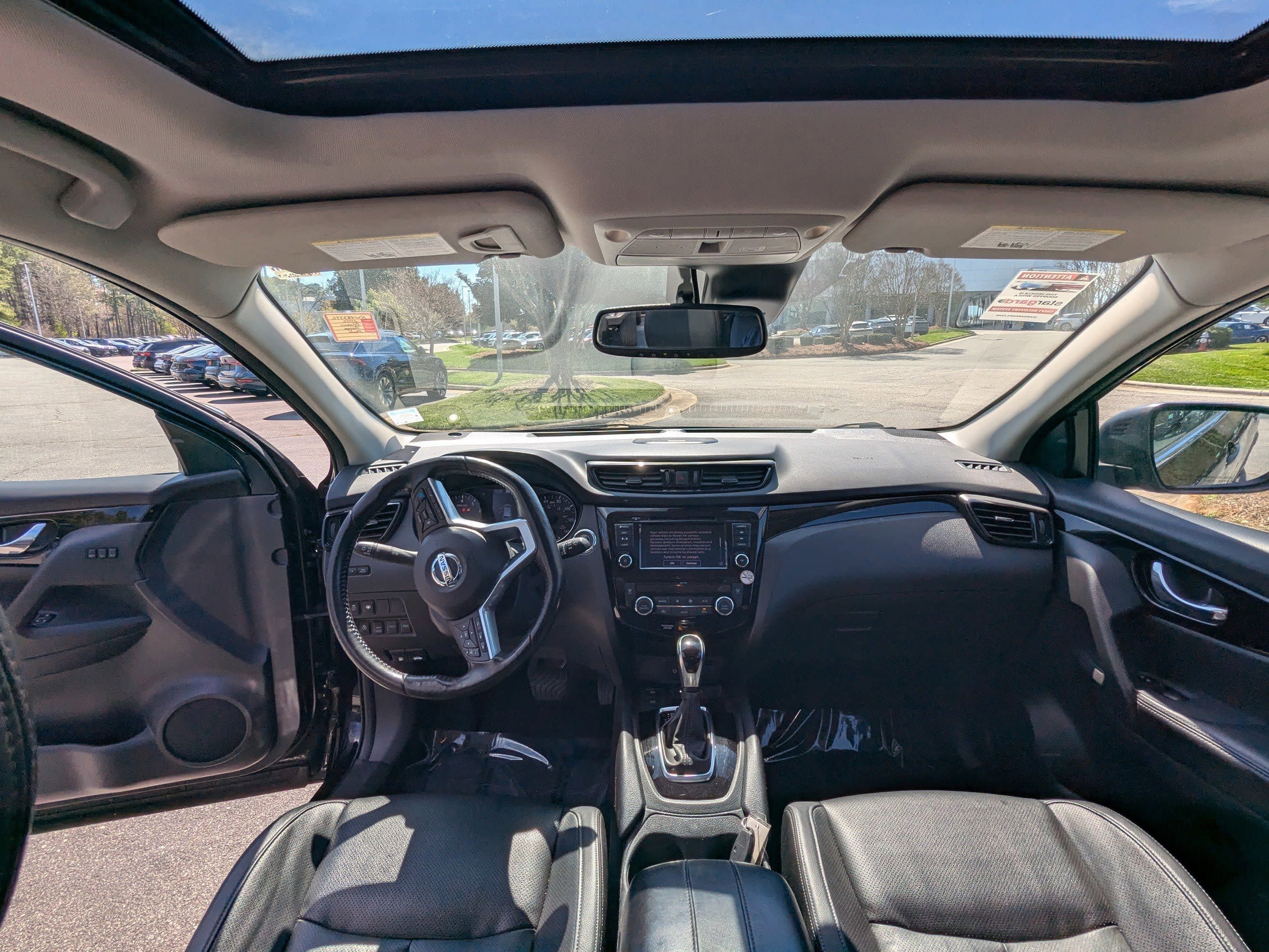 Used 2022 Nissan Rogue Sport SL w/ Premium Package AWD/4WD image 12
