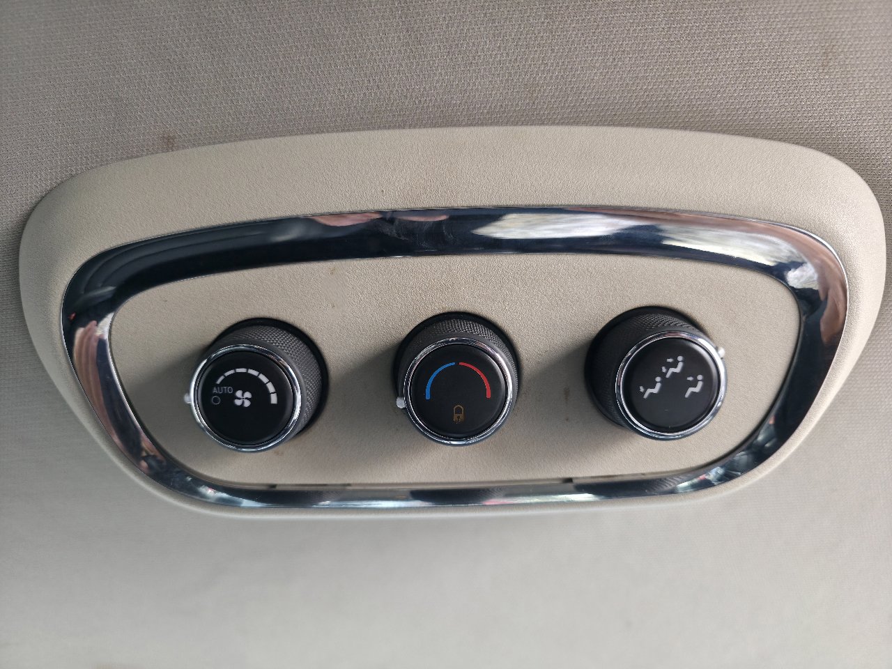 Used 2014 Dodge Durango Citadel w/ Trailer Tow Group IV image 32